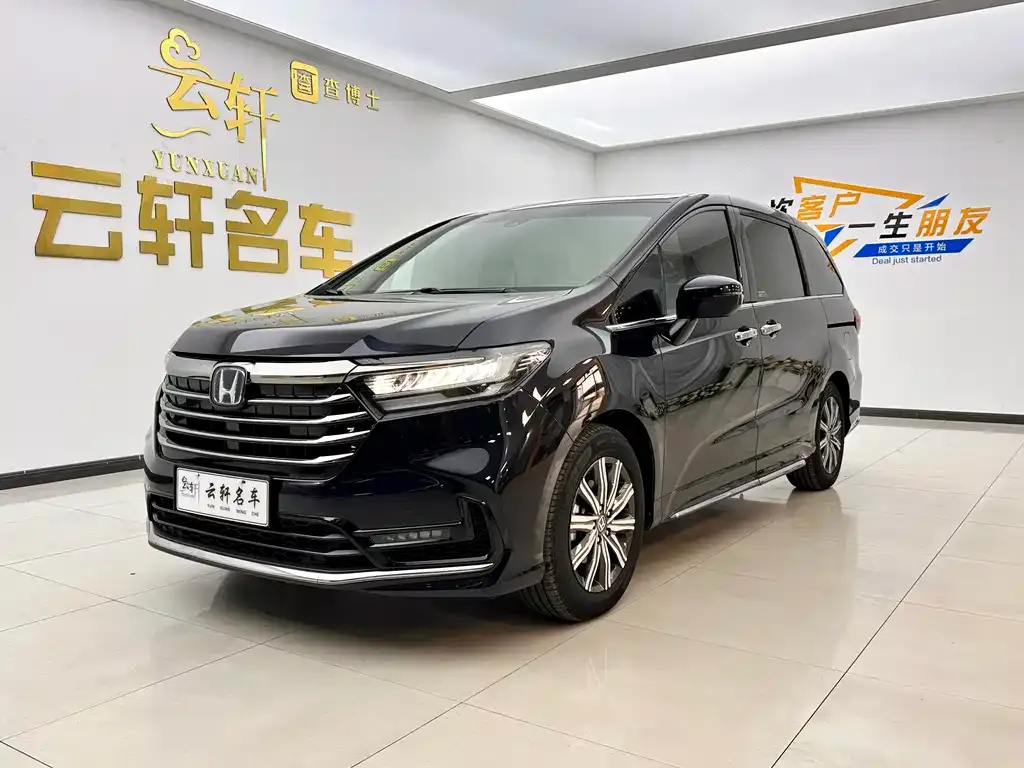 Honda Odyssey — фото 1