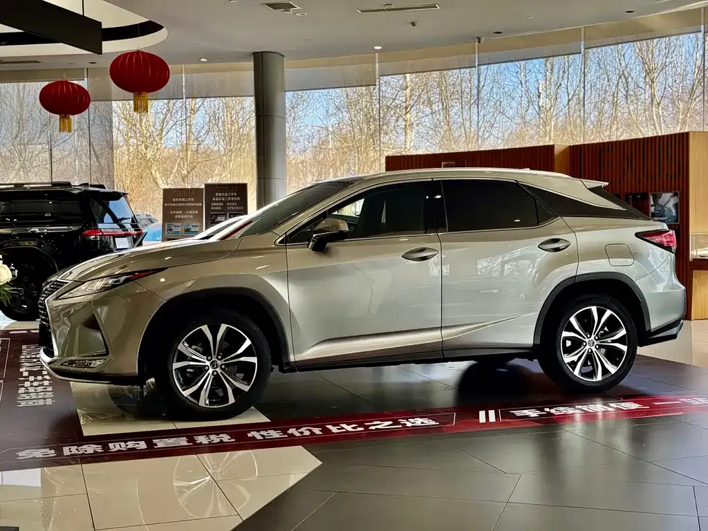 Lexus RX — фото 10
