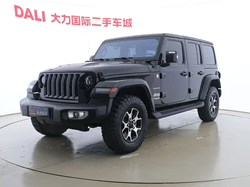 Jeep Wrangler — фото 1