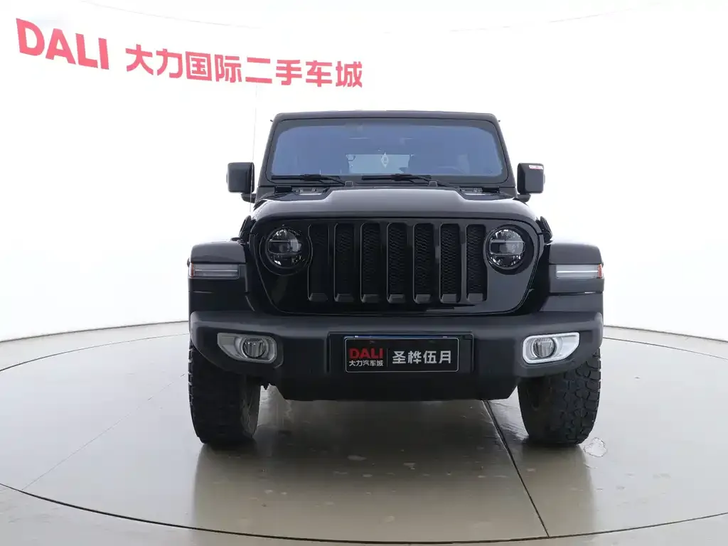 Jeep Wrangler — фото 3