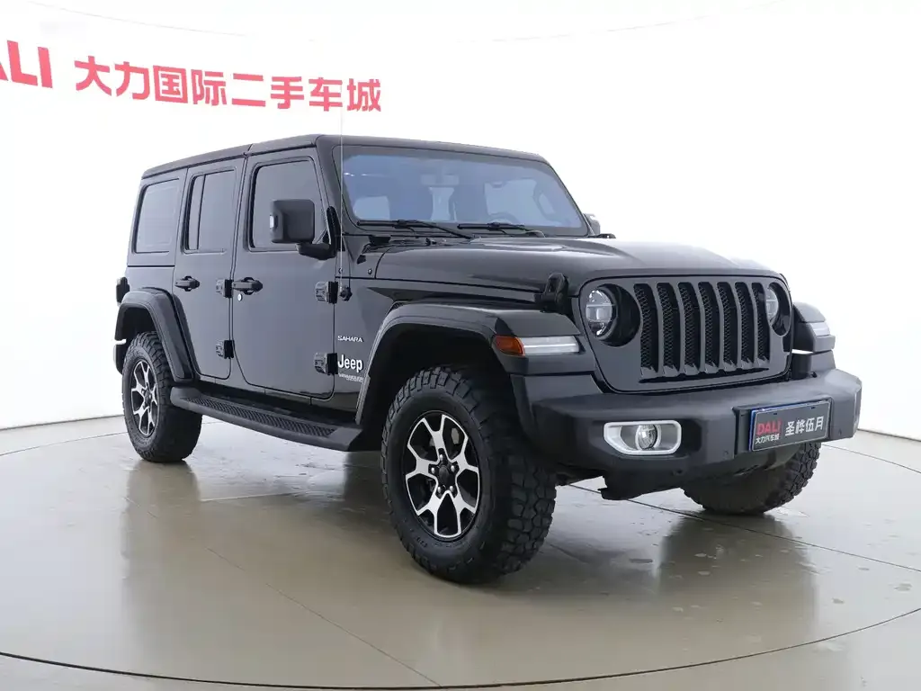 Jeep Wrangler — фото 9