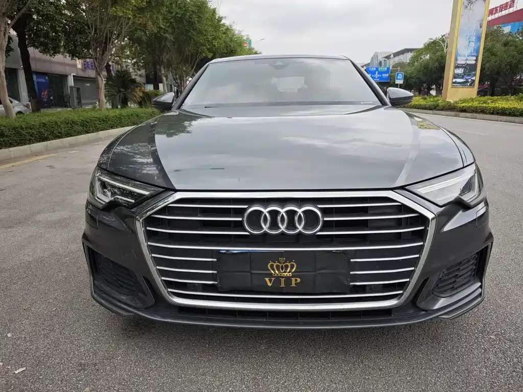 Audi A6L — фото 10