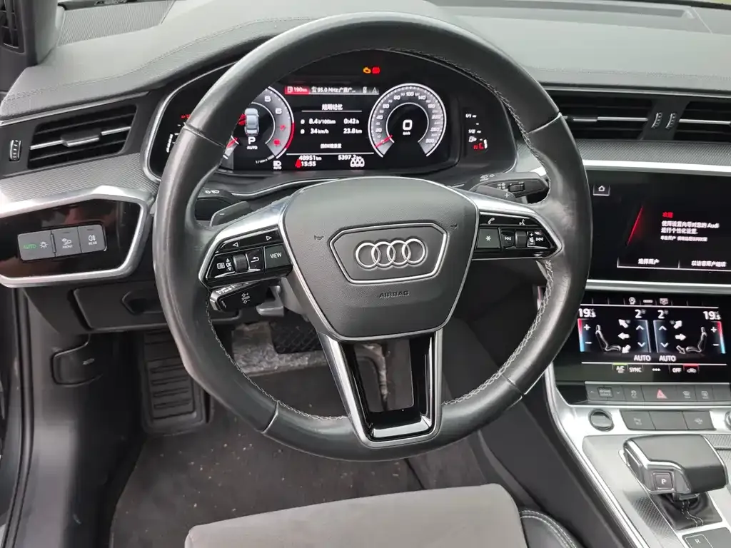 Audi A6L — фото 8