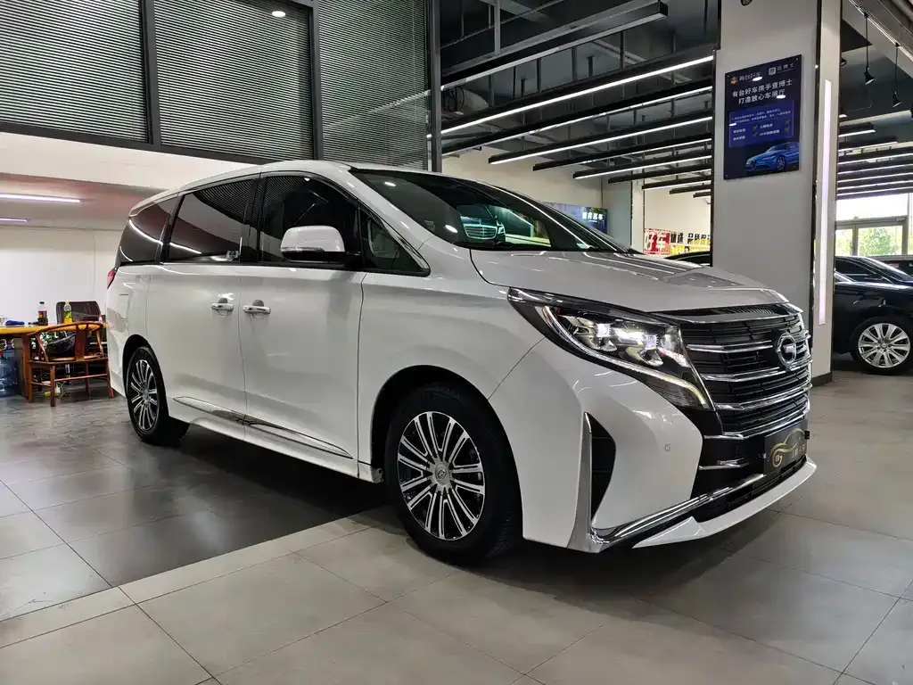 GAC Motor Trumpchi M8 — фото 1