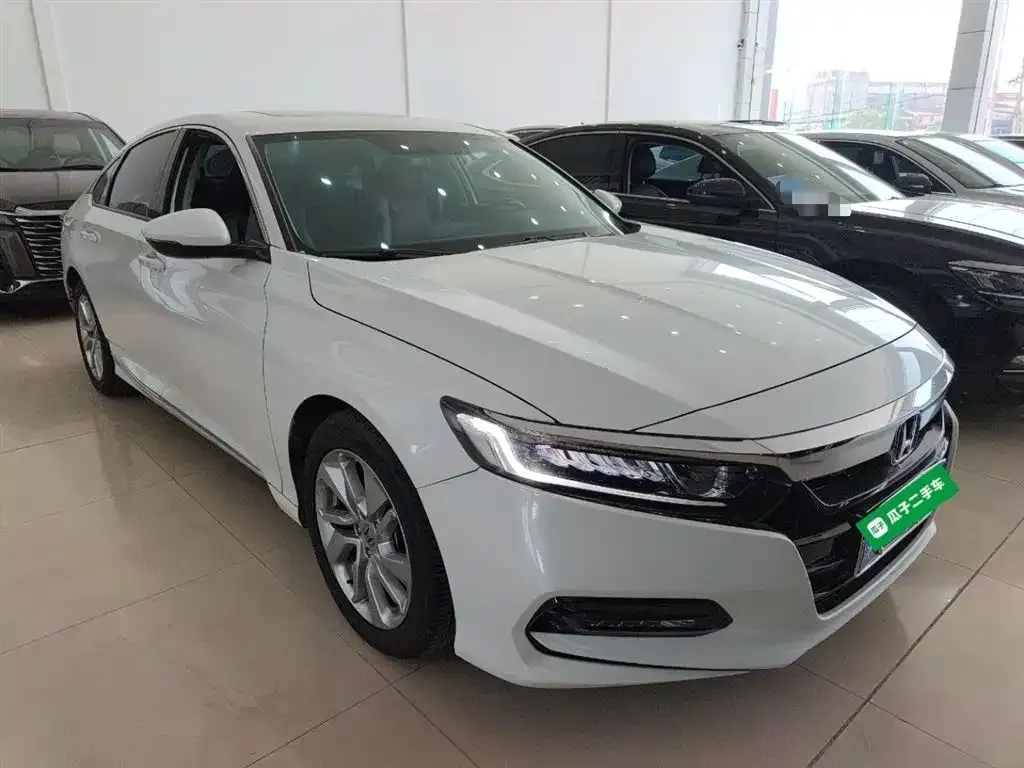 Honda Accord — фото 5