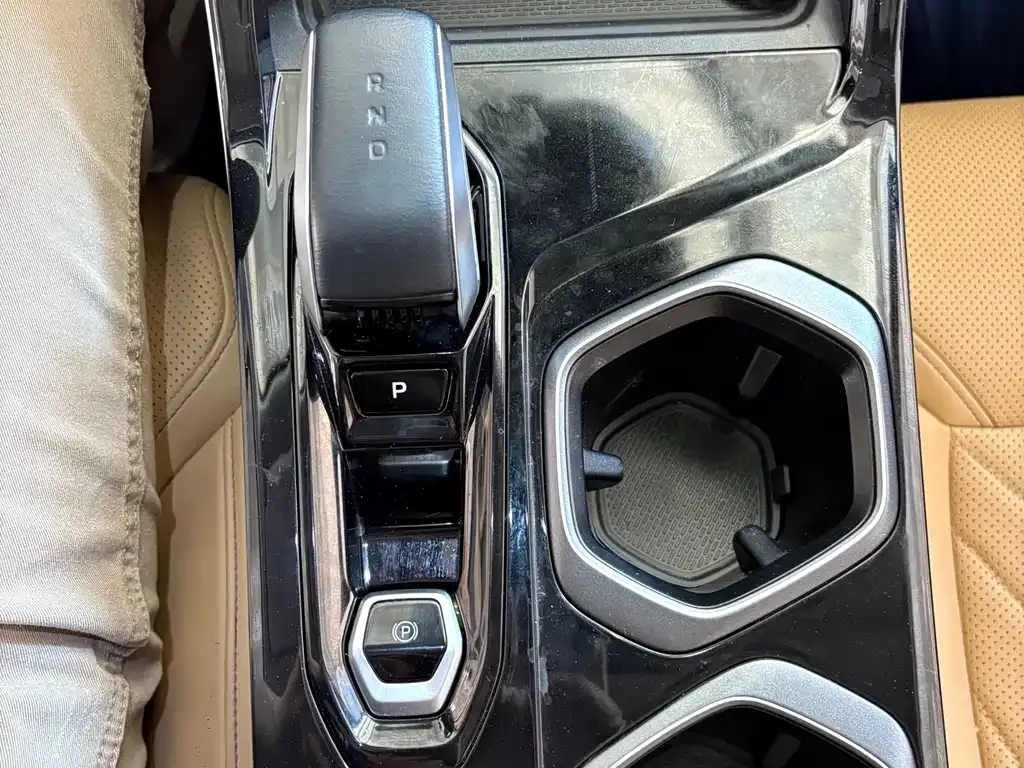 Geely Boyue L 2024 из CN, фото 9