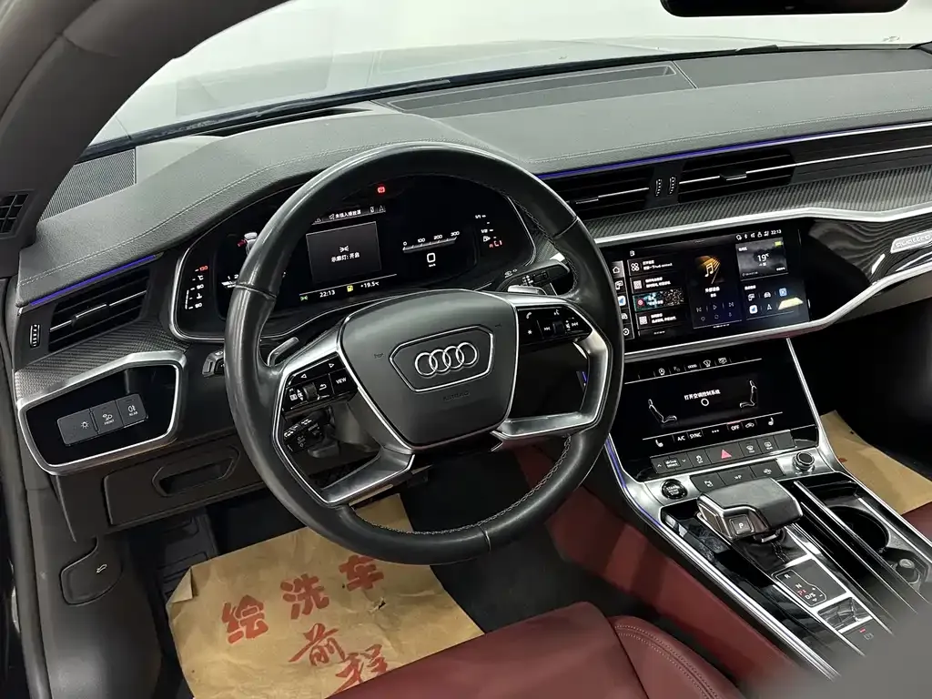 Audi A7L — фото 7