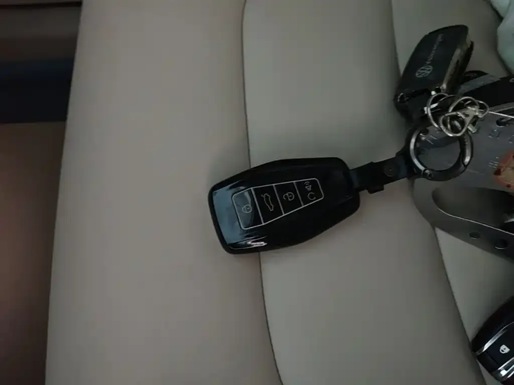 Geely Icon 2022 из CN, фото 2