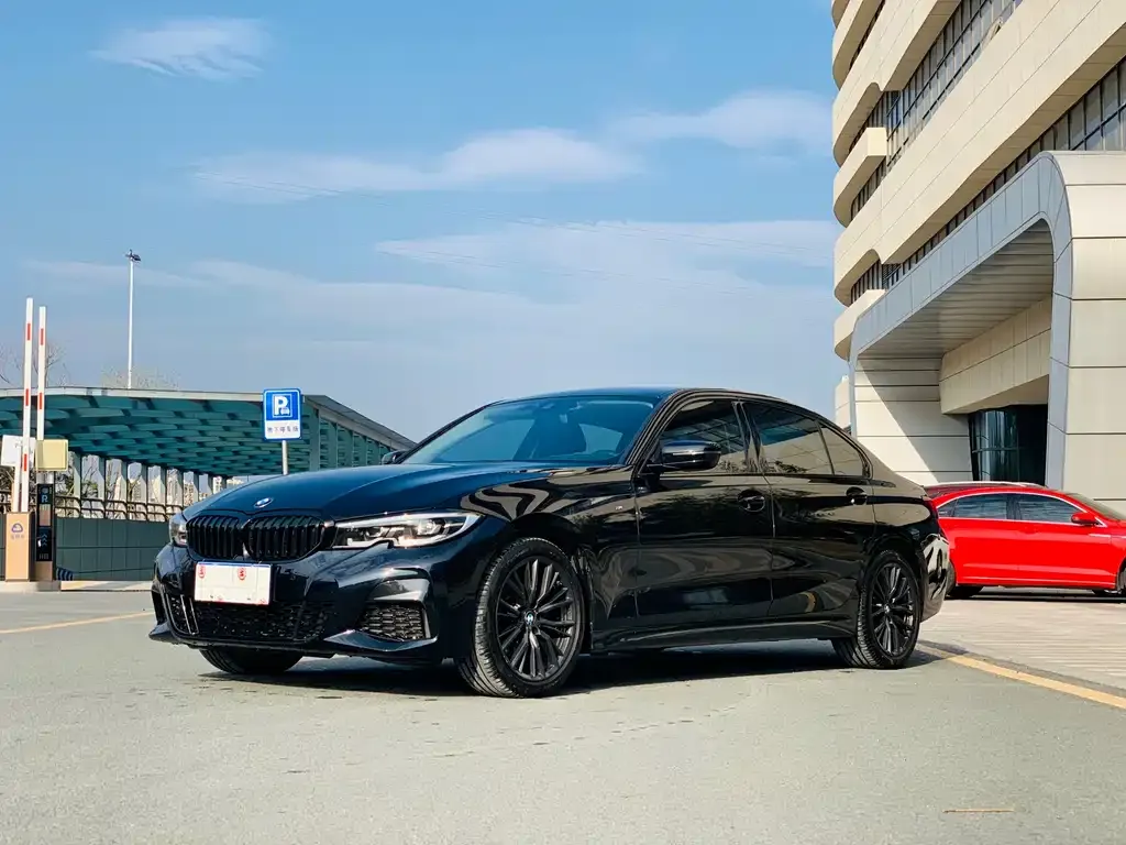 BMW 3 Series — фото 1