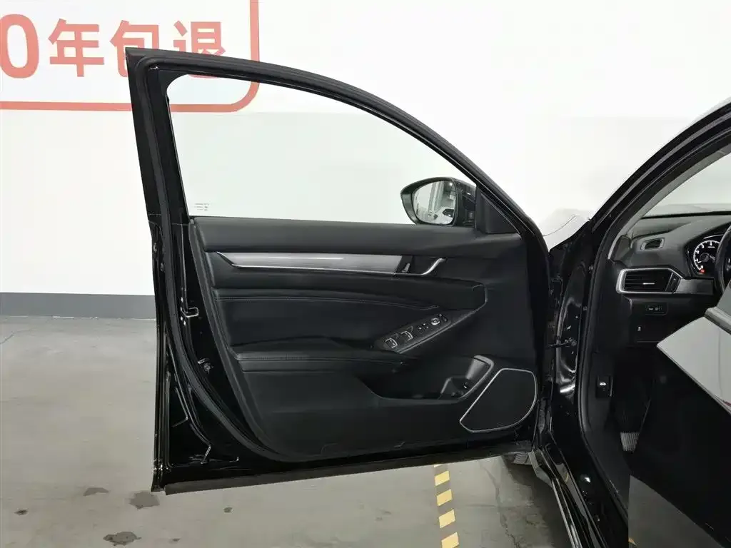 Honda Accord — фото 3