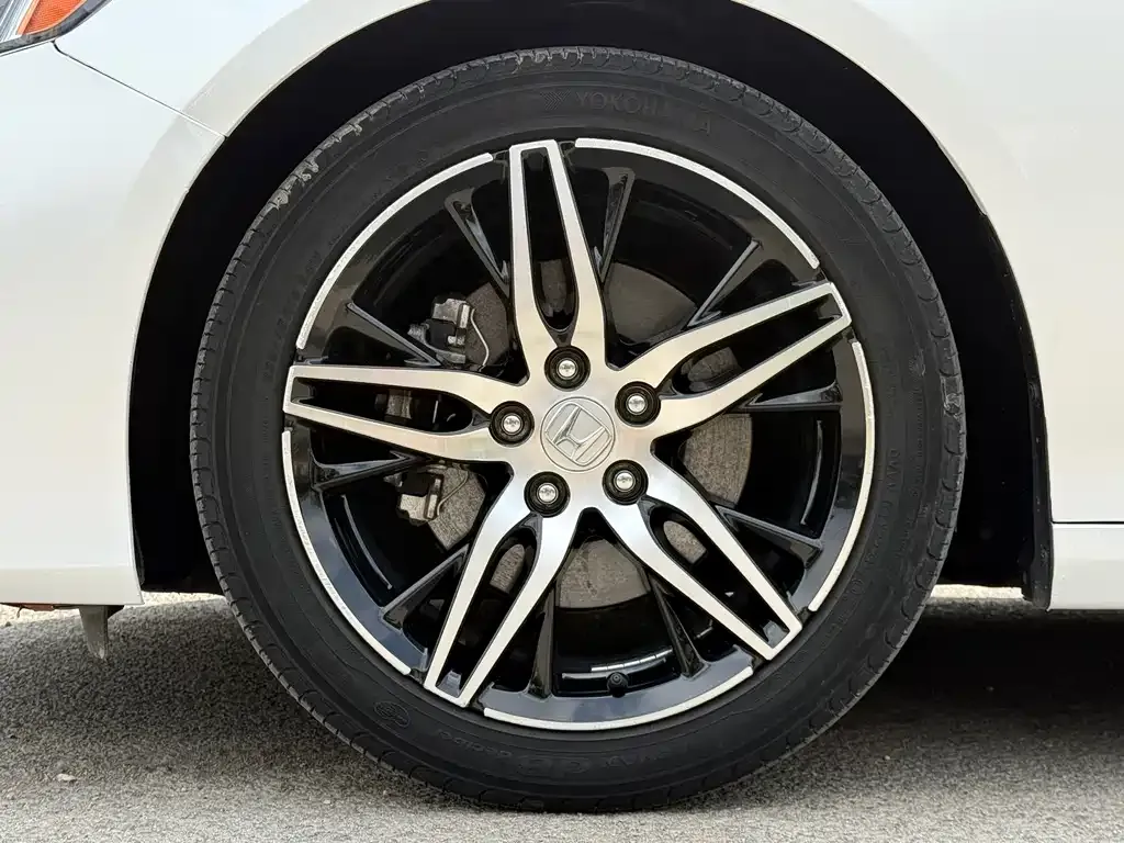 Honda Accord — фото 5