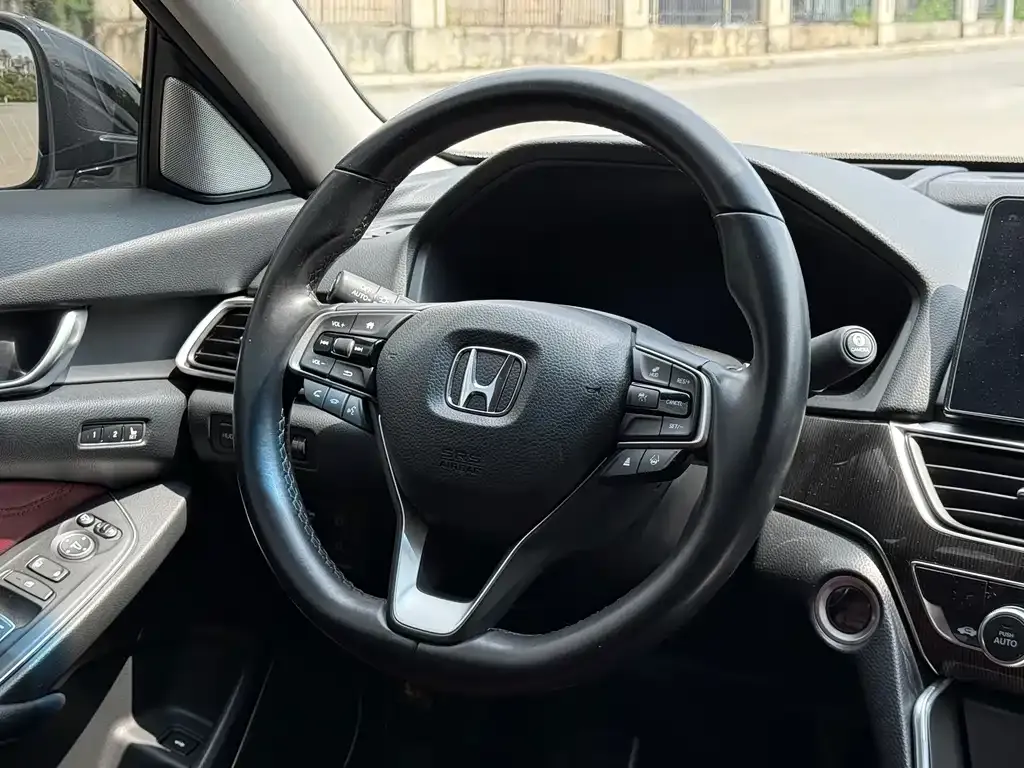 Honda Accord — фото 3