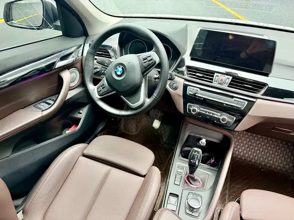 BMW X1 2021 из CN, фото 9
