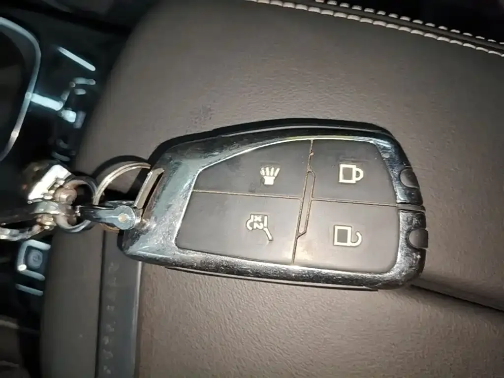 Buick Envision Plus — фото 5