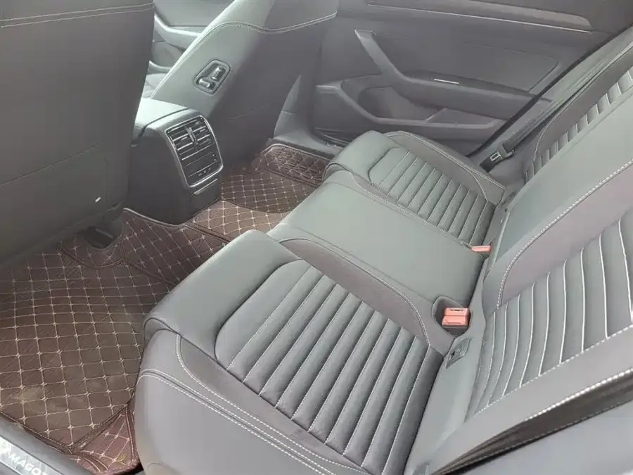 Volkswagen Magotan 2021 из CN, фото 8