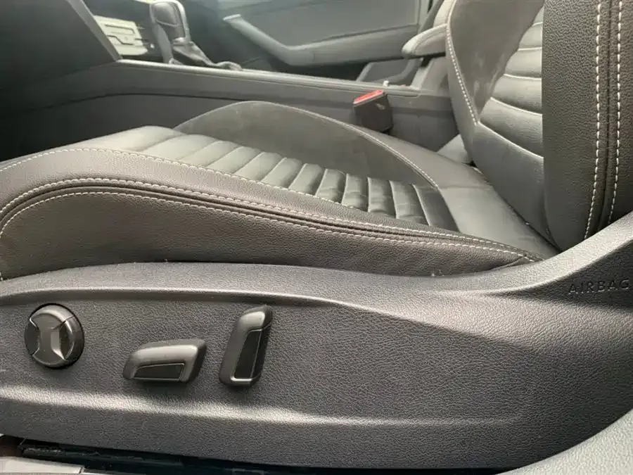 Volkswagen Magotan 2021 из CN, фото 10