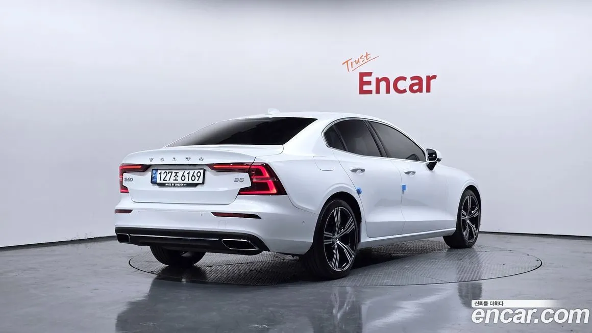 Volvo S60 2021 из KR, фото 4