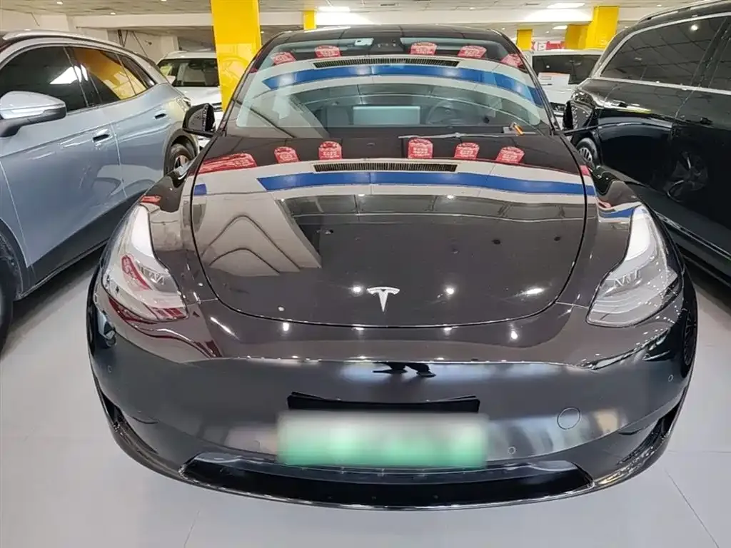 Tesla Model Y — фото 4