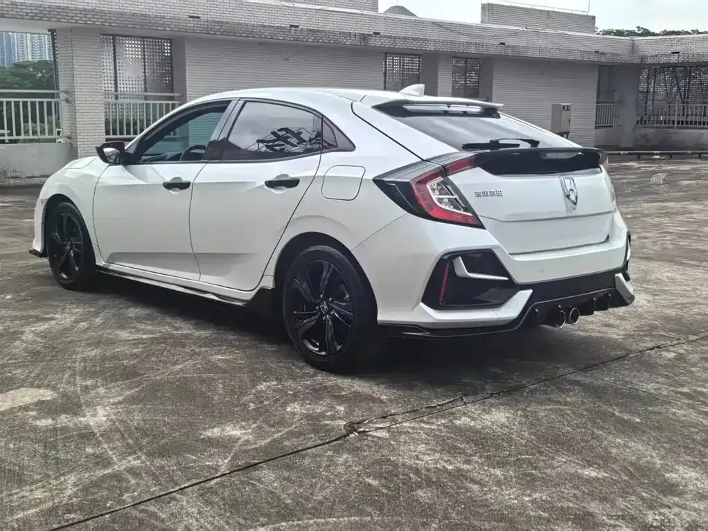 Honda Civic — фото 7