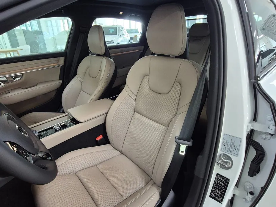 Volvo S90 2026 из KR, фото 10