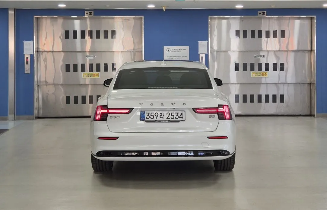 Volvo S90 2026 из KR, фото 6
