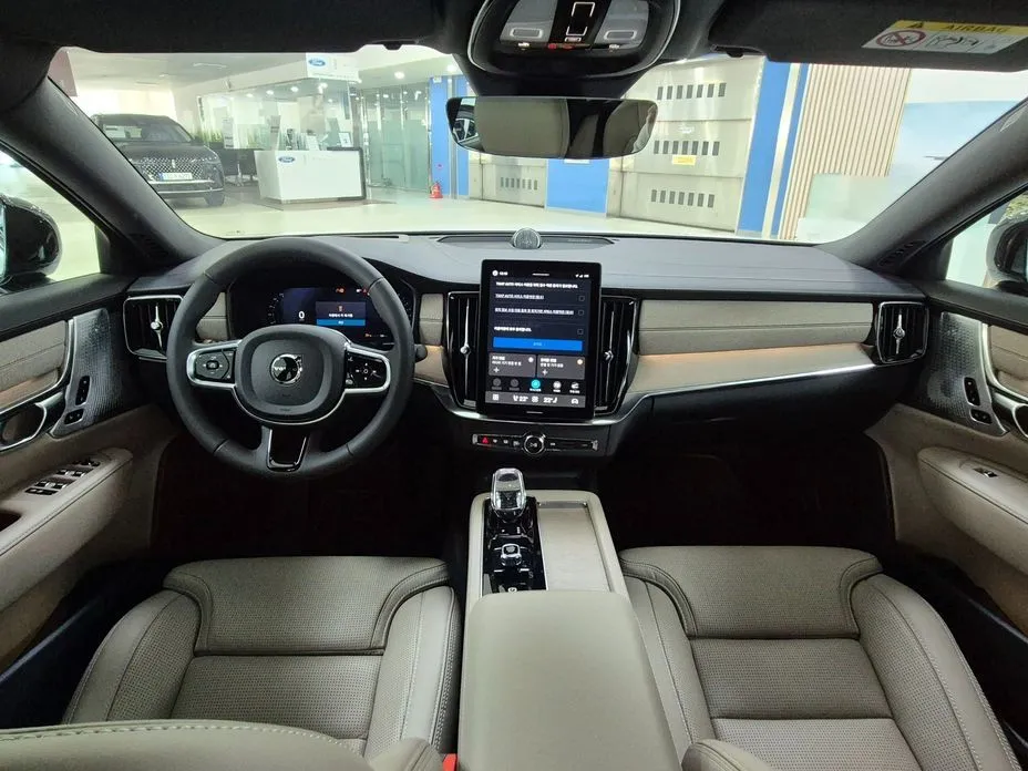 Volvo S90 2026 из KR, фото 5