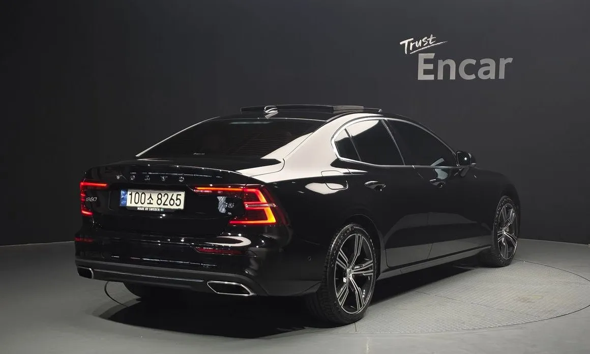 Volvo S60 2021 из KR, фото 7