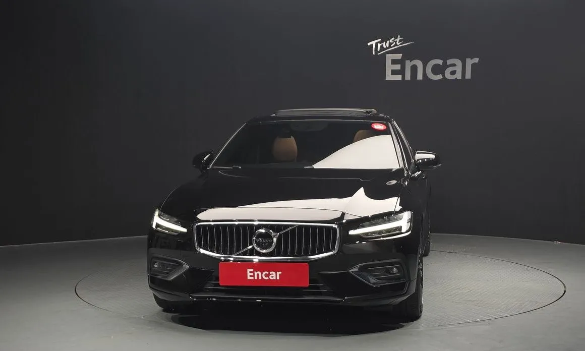 Volvo S60 2021 из KR, фото 3