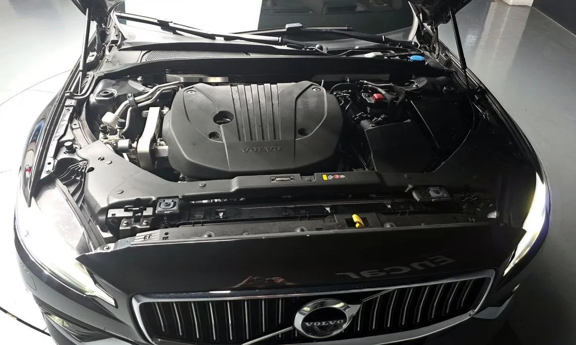 Volvo S60 2021 из KR, фото 8