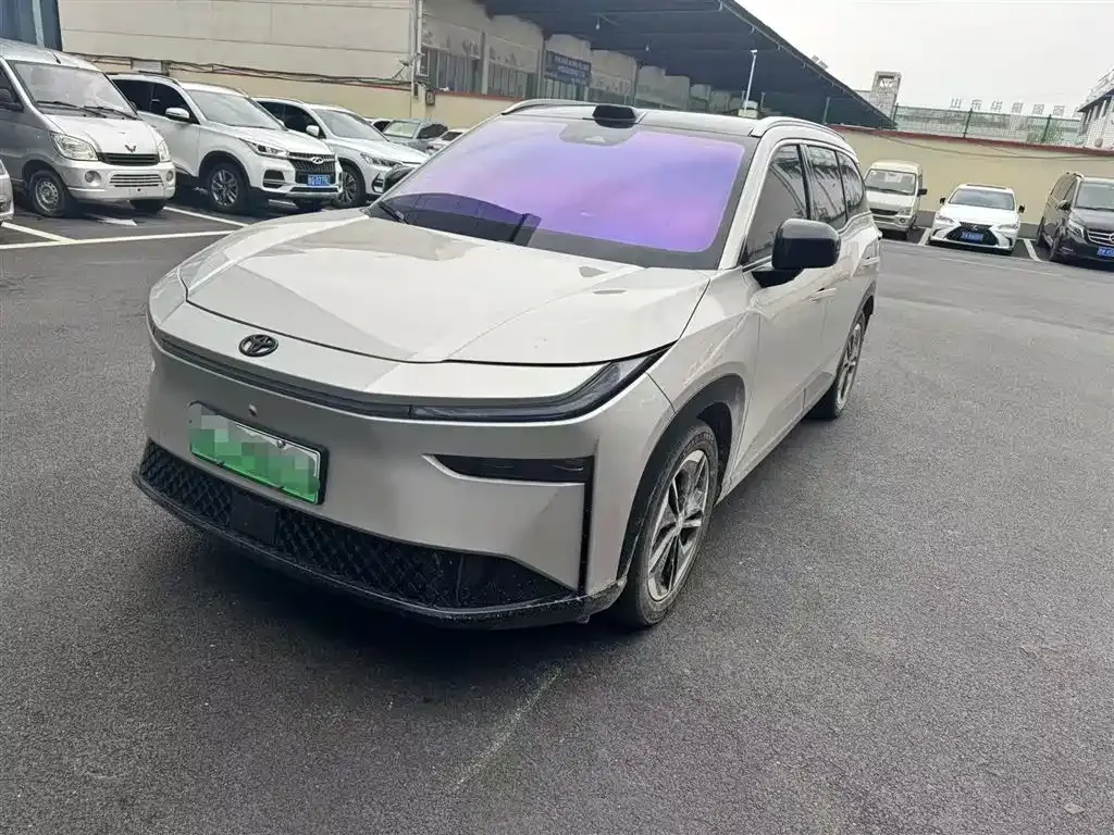 Toyota Platinum 3X