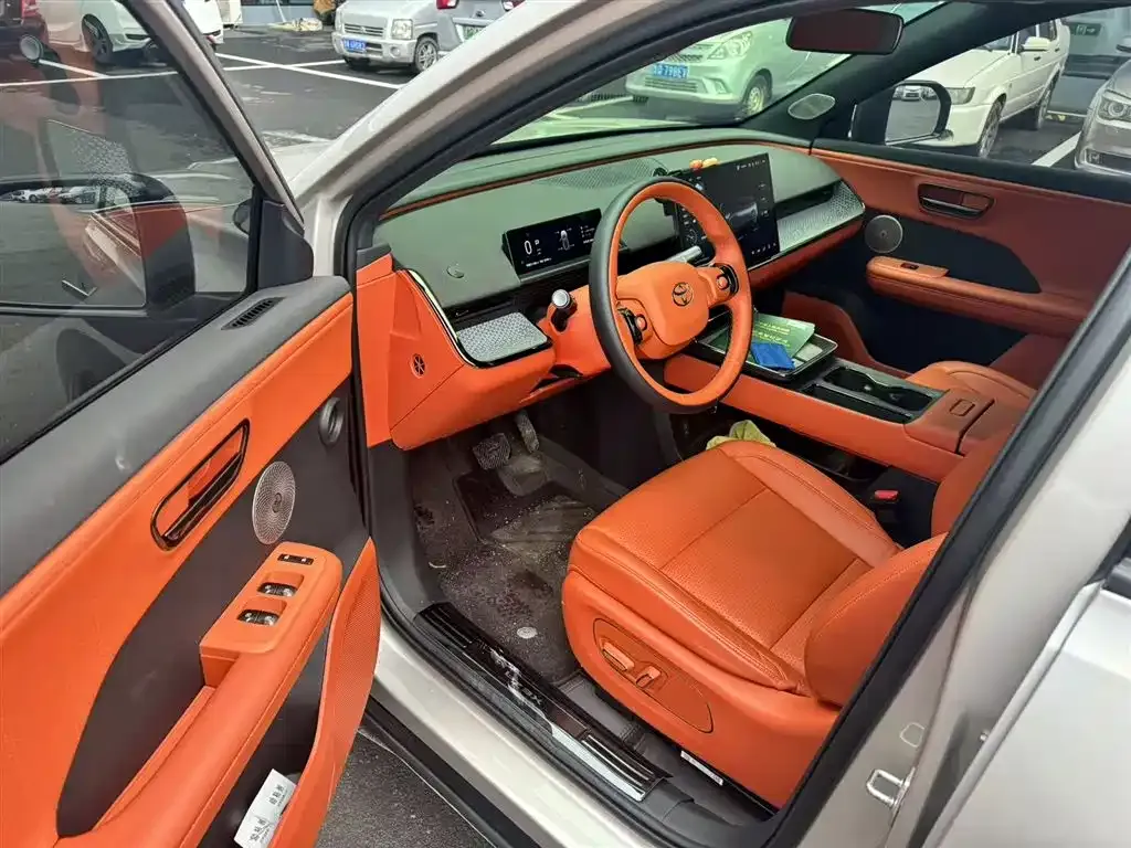 Toyota Platinum 3X 2025 из CN, фото 8