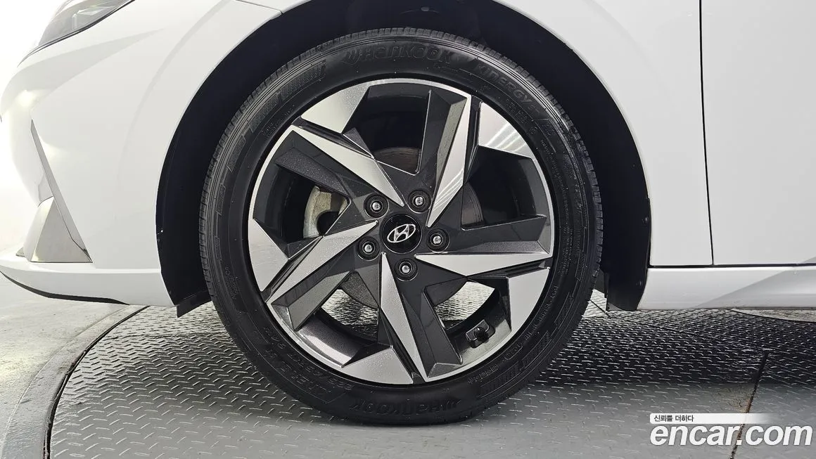 Hyundai AVANTE — фото 10