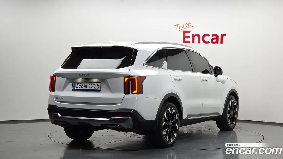 Kia Sorento — фото 5