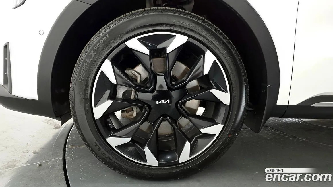 Kia Sorento — фото 9