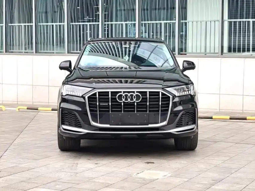 Audi Q7 — фото 2