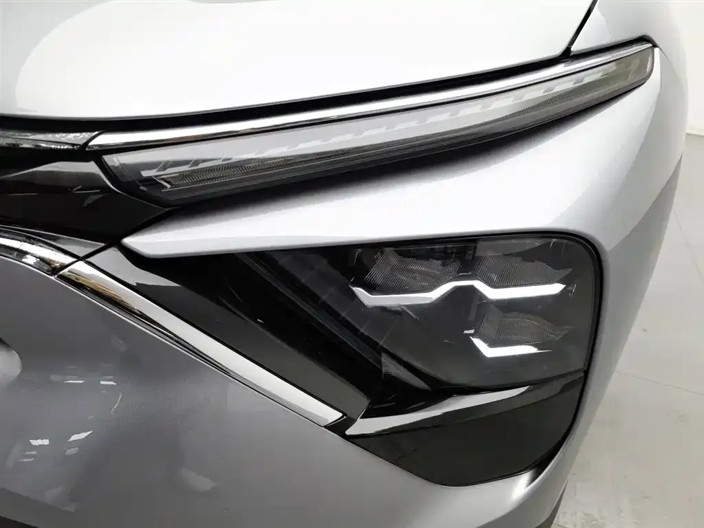Citroen C5 X 2025 из CN, фото 7