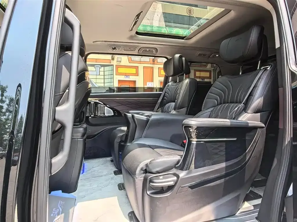 GAC Motor Trumpchi M8 — фото 7