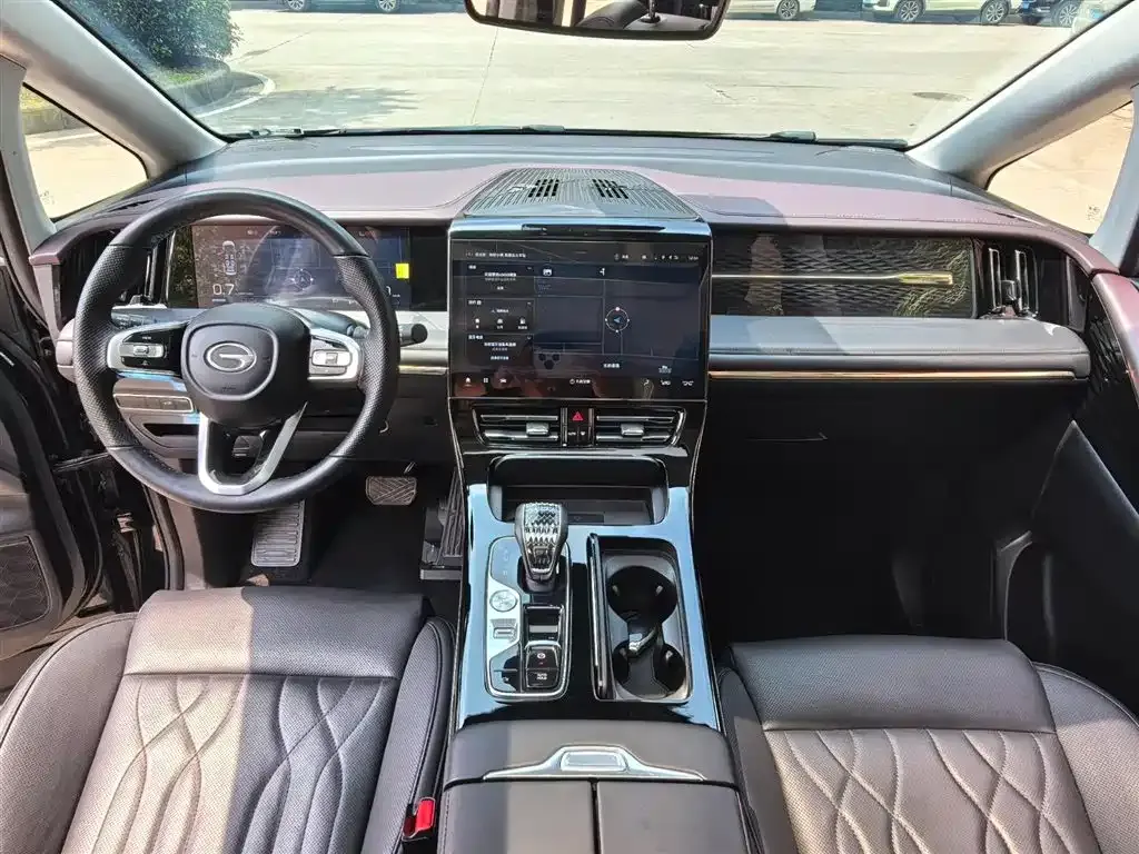 GAC Motor Trumpchi M8 — фото 10