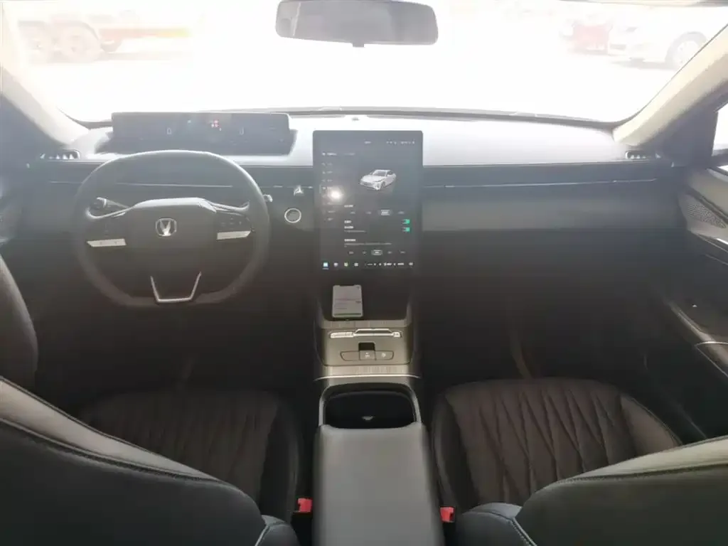 Changan Eado PHEV 2025 из CN, фото 2