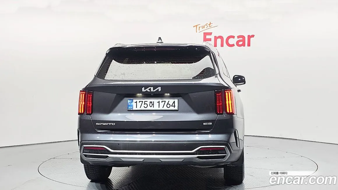 Kia Sorento 2023 из KR, фото 2
