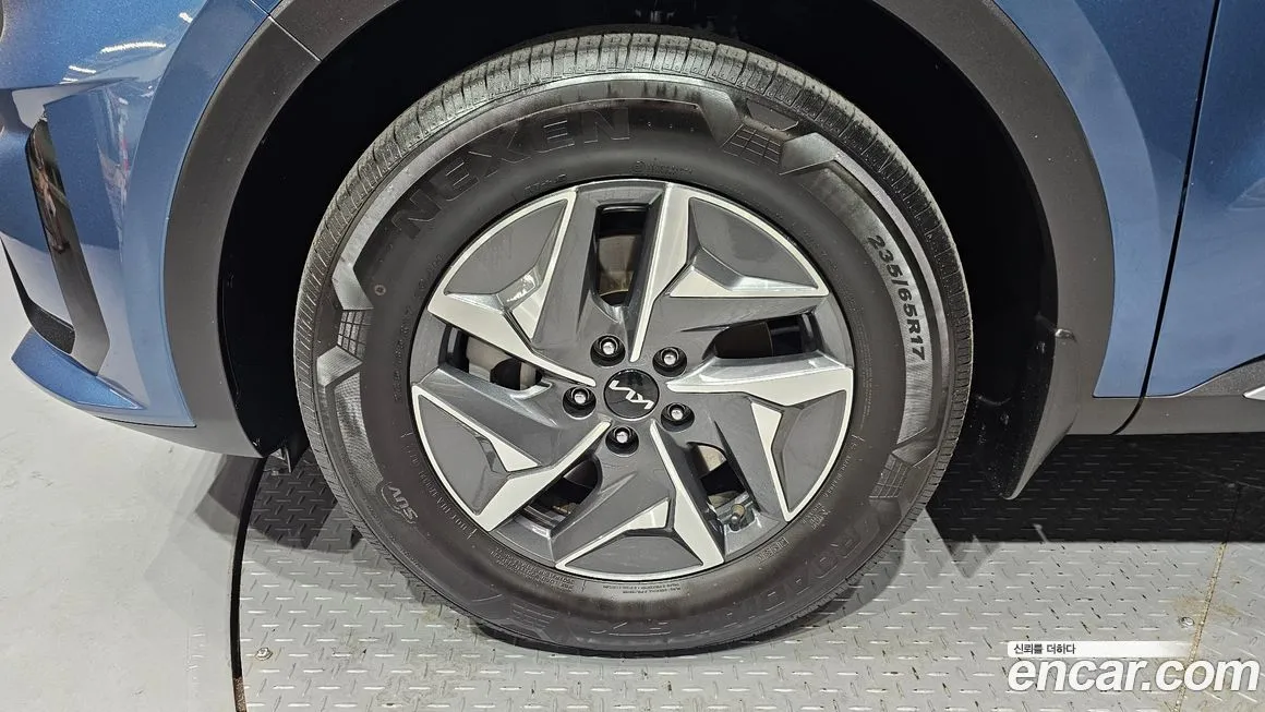 Kia Sorento — фото 8