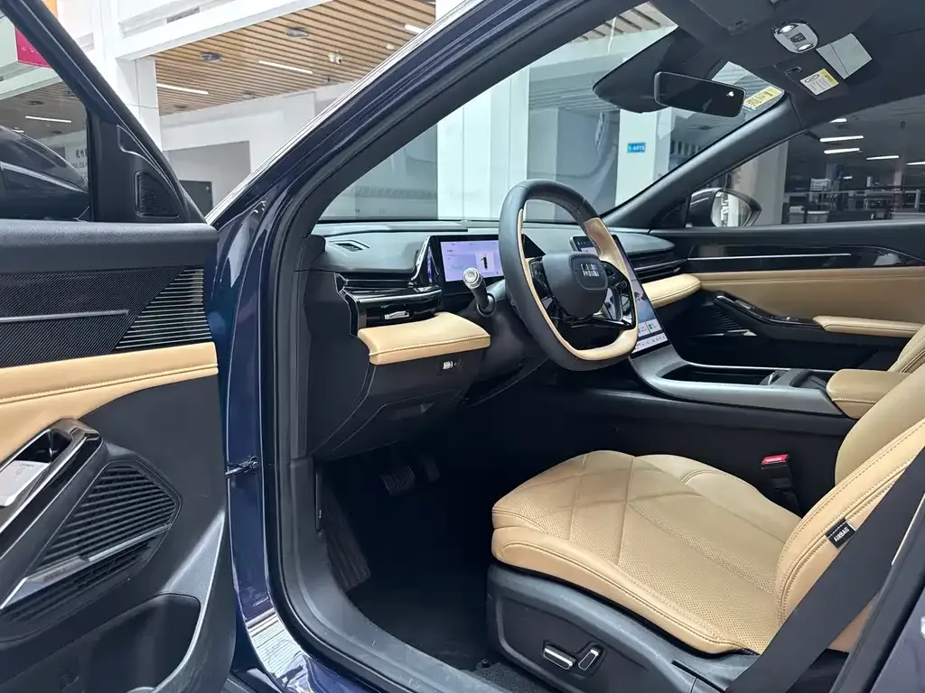 Geely Galaxy L6 — фото 10