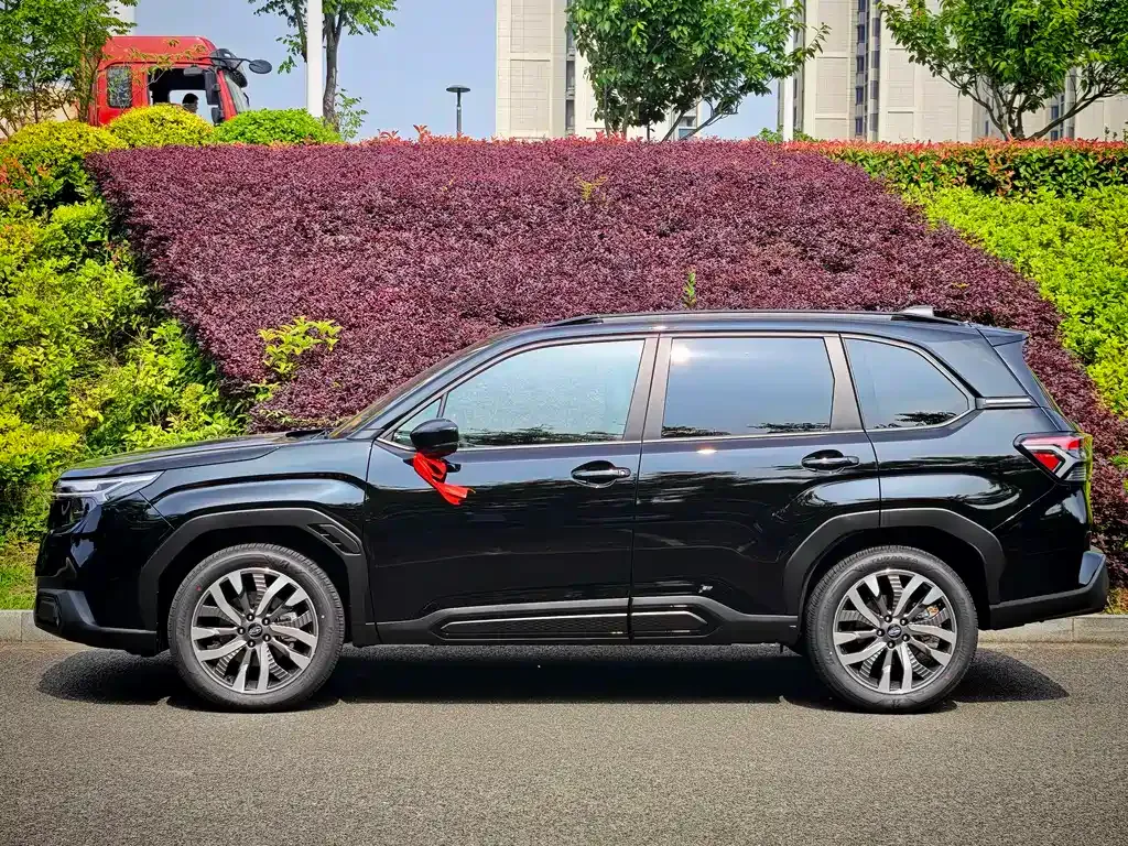 Subaru Forester — фото 3