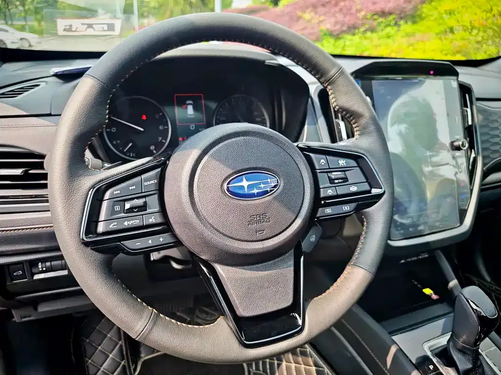 Subaru Forester — фото 5