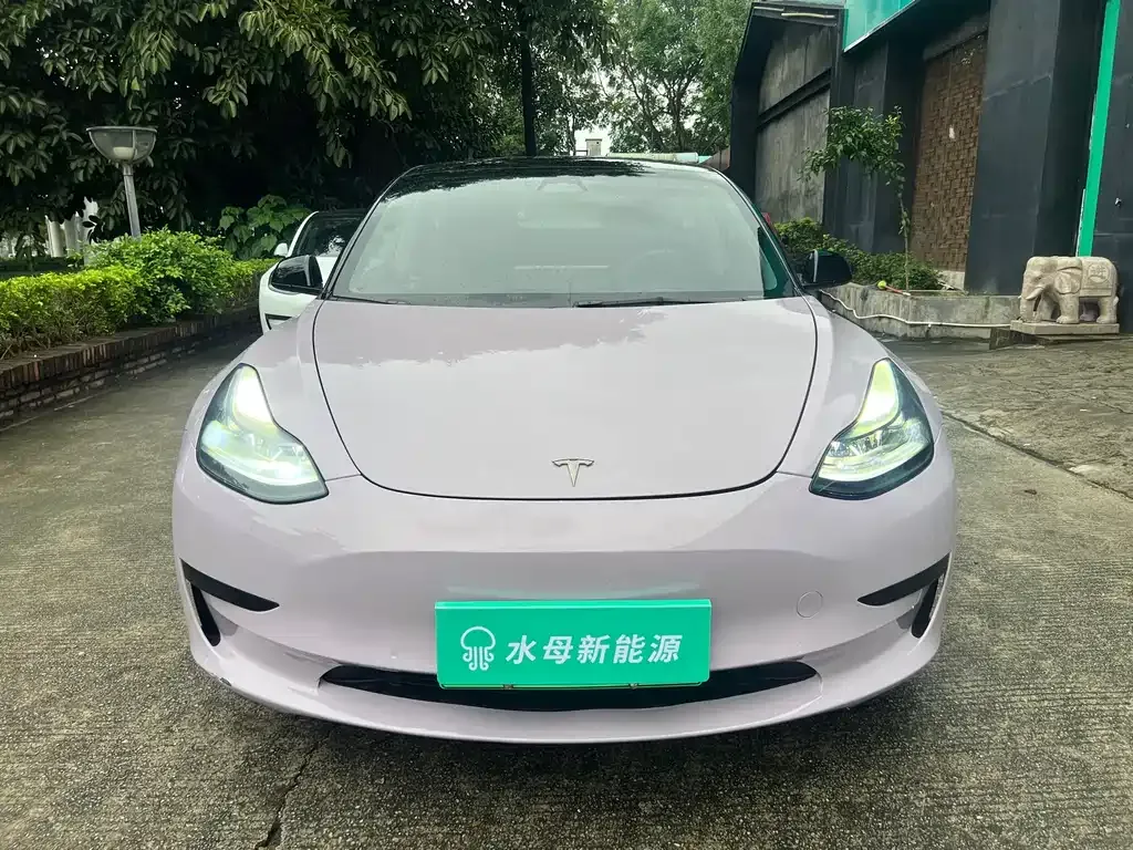 Tesla Model 3 — фото 9