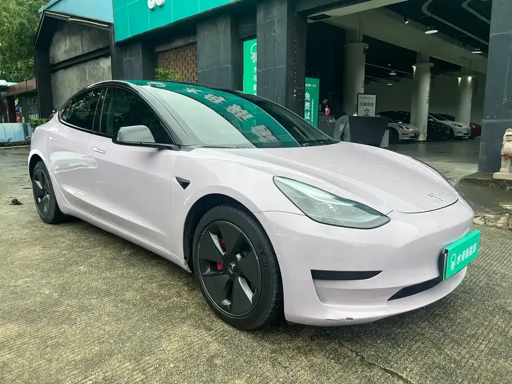 Tesla Model 3 — фото 10