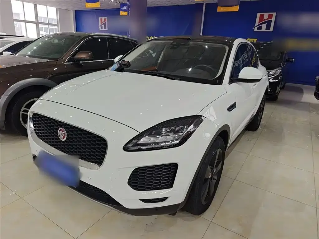 Jaguar E-PACE 2023 из CN, фото 3