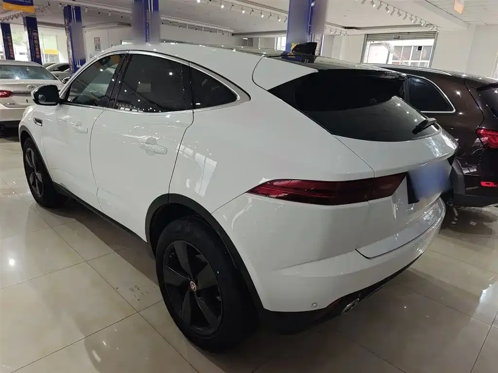 Jaguar E-PACE 2023 из CN, фото 5