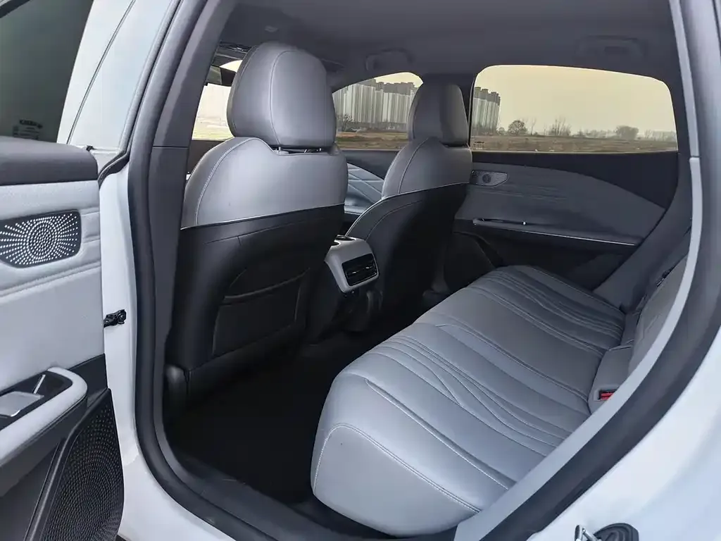 Geely Galaxy E8 2024 из CN, фото 3