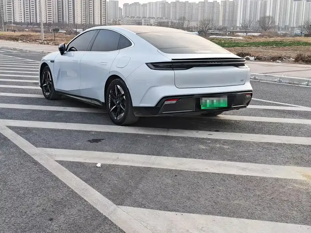Geely Galaxy E8 2024 из CN, фото 2